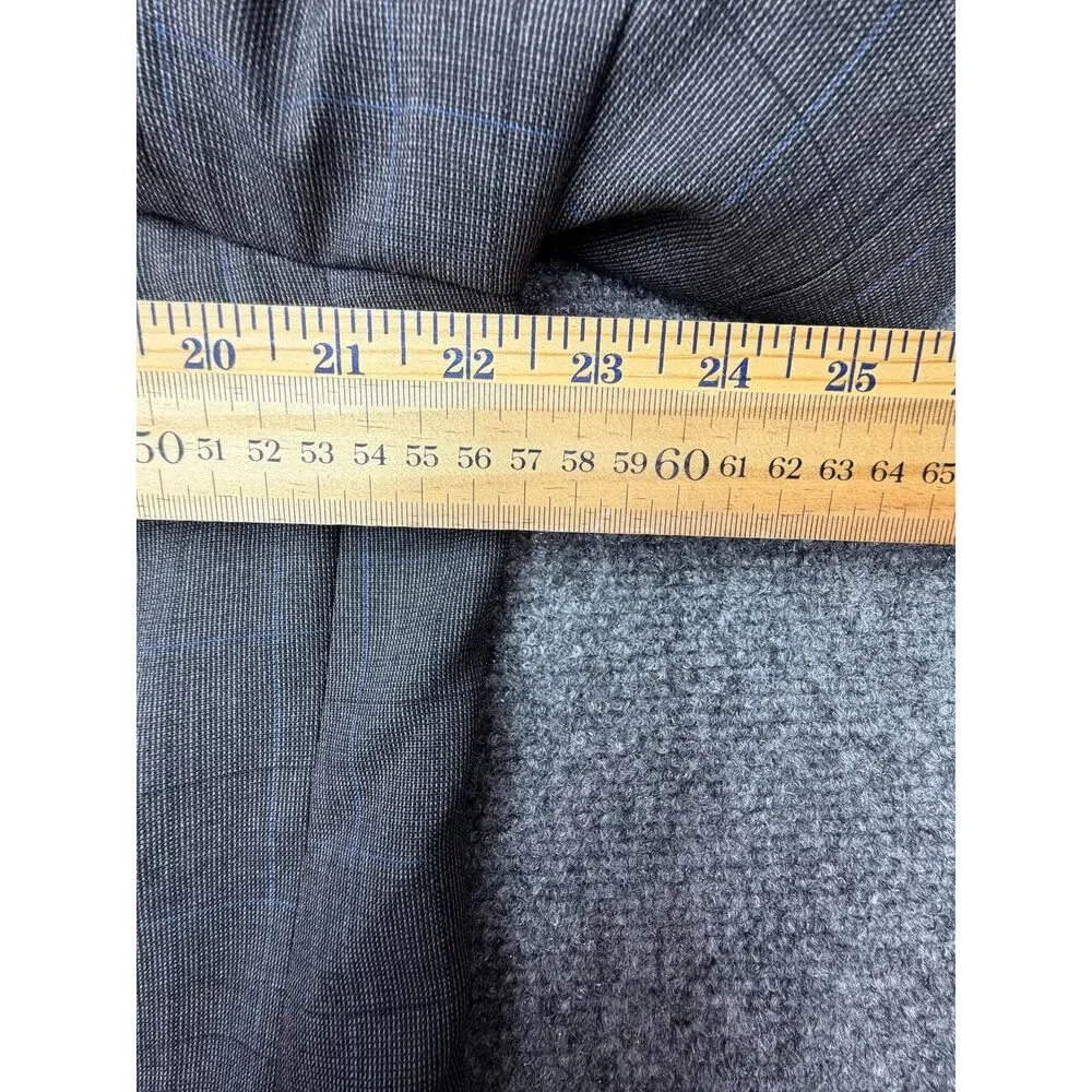 Vintage Burberrys Mens 46 Gray Blue Plaid 100% Wool Blazer Sport Coat